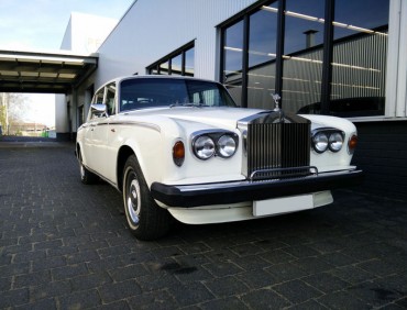 rolls royce silver shadow 2